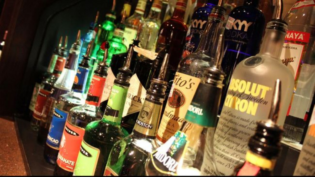 RUU Minuman Beralkohol: Konsumsi Alkohol Dipenjara 2 Tahun Denda Hingga 50 Juta Rupiah