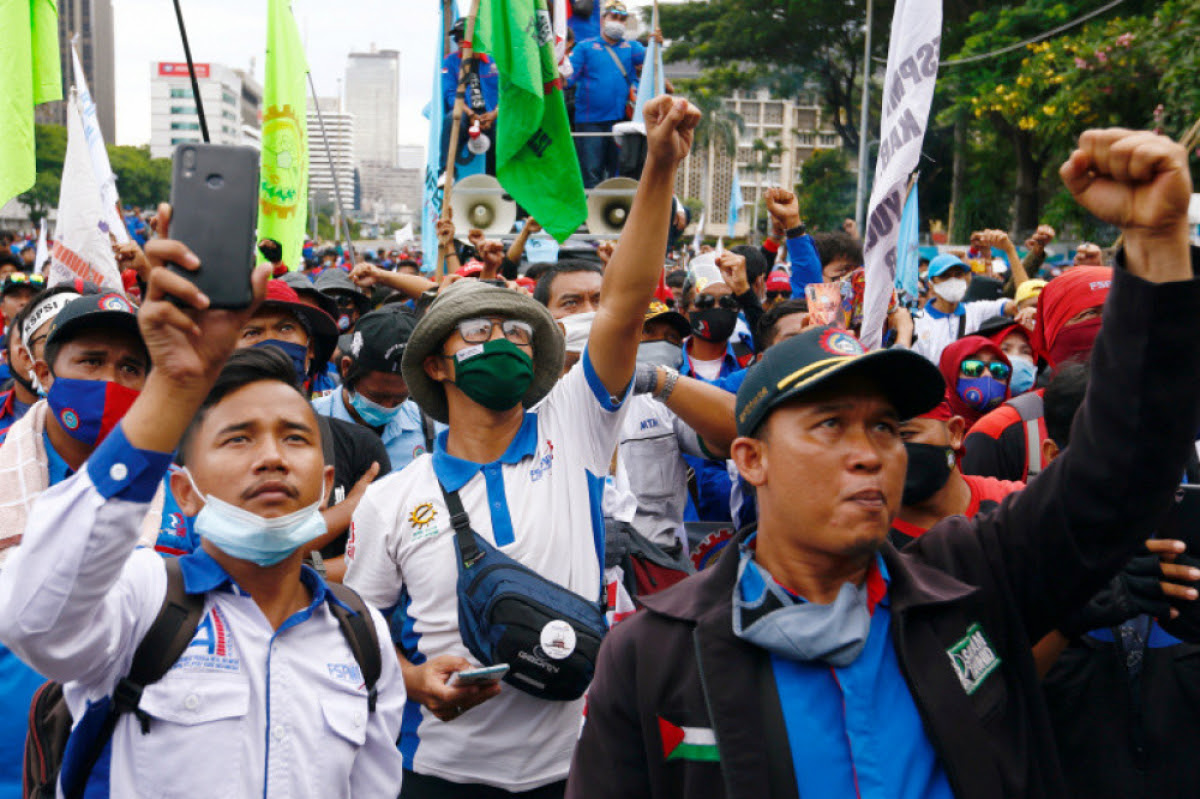 Indonesia Mengalami Resesi Ekonomi Pertama Kali Setelah Krisis Tahun 1998
