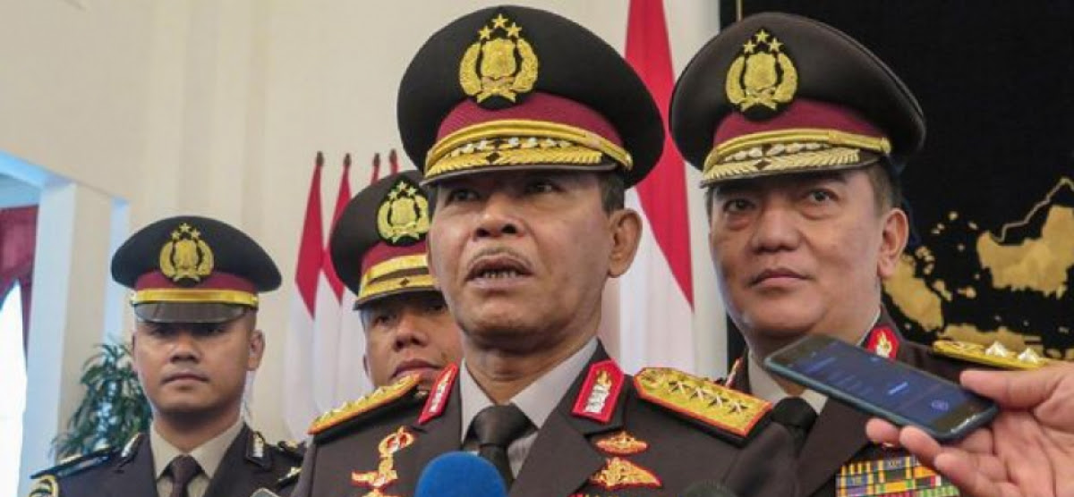 Kapolri Mencopot Jabatan Kapolda Metro Jaya dan Kapolda Jawa Barat, 15 Negara Asia-Pasifik Tanda Tangani Kesepakatan Perdagangan Bebas ‘RCEP’, World Food Programme ‘WFP’: Kasus Kelaparan Bakal Meningkat Tahun 2021, Sepatu Berbahan Sutra Warisan Ratu Prancis Terjual Rp732 juta.