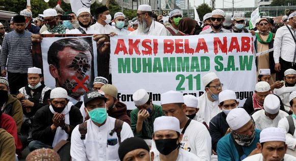 Sejumlah Organisasi Massa Islam Melakukan Aksi Protes Di Kedutaan Besar Prancis