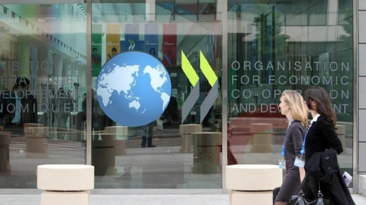 Prediksi Resesi Ekonomi OECD Di Beberapa Negara, Bioskop Ditutup Industri Video Berlangganan On Demand Semakin Meningkat, Pengguna Internet Semakin Meningkat Semenjak PSBB Diterapkan, Apple Luncurkan Produk Baru ‘Apple Watch Series 6’