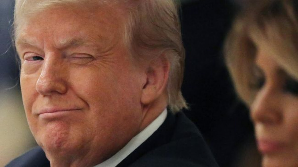 Donald Trump Tidak Pernah Bayar Pajak Penghasilan Selama 10 Tahun, Perpres Tetapkan Daftar Prioritas Penerima Vaksin Corona, Peringatan Golden Week Di Cina Bakal Alami Lonjakan Perjalanan Wisata, Tumpukan Lemak Di Badan Beresiko Kematian Dini.
