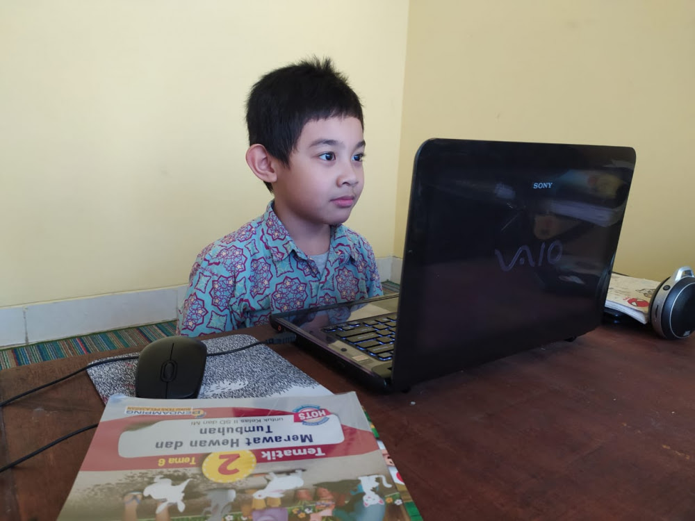 Kemendikbud Berikan Kuota Internet Untuk Pelajar