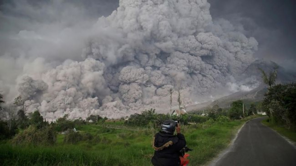 Erupsi Gunung Sinabung, Corona Updates 11 Agustus 2020, Upacara Online Hari Kemerdekaan Indonesia