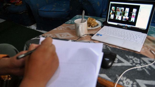 Sektor Pendidikan di Rumah Dulu