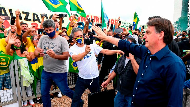 Corona di Latin Amerika, Skenario Vaksin Tito, Twitter VS Trump, Pizza Gratis