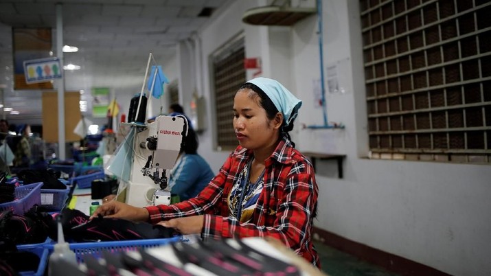 Nasib Buruh Tekstil, Prancis Perpanjang Status Darurat, Layar Tancap is Back, Piyama Laris