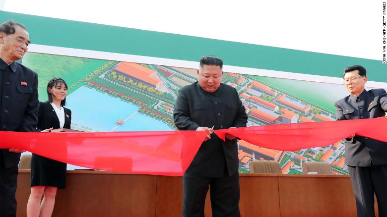 Kim Jong-un Muncul ke Publik