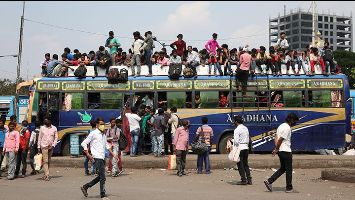 India Melakukan Lockdown Selama 21 Hari Demi Mencegah Penyebaran Virus Corona