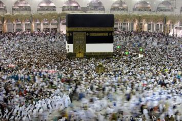 Pemerintah Saudi menghentikan penerbitan visa umrah terkait Coronavirus