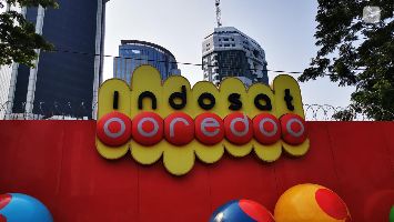 Perusahaan Seluler Indosat Ooredo Mengistirahatkan Ratusan Karyawannya