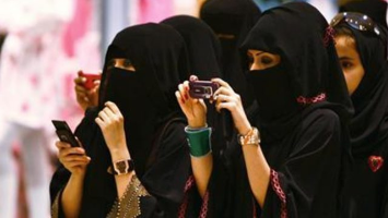 Peraturan Arab Saudi, Kunjungan PM Belanda, Nilai Ekonomi Digital, Bandung Kota Termacet, Menteri Kominfo