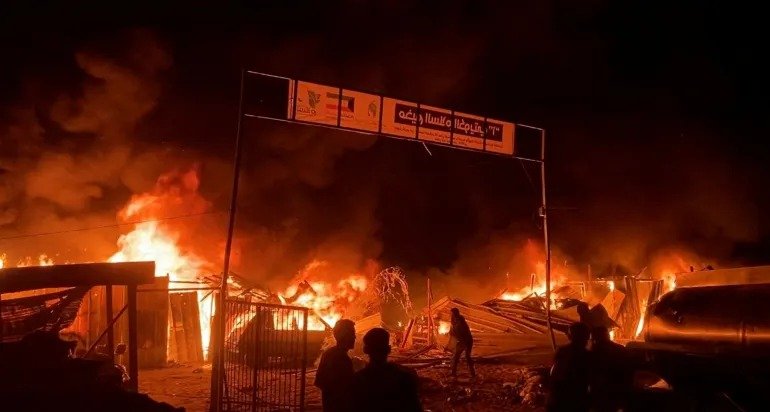 Tentara Israel Lanjutkan Pembantaian Massal ke Kamp Pengungsian