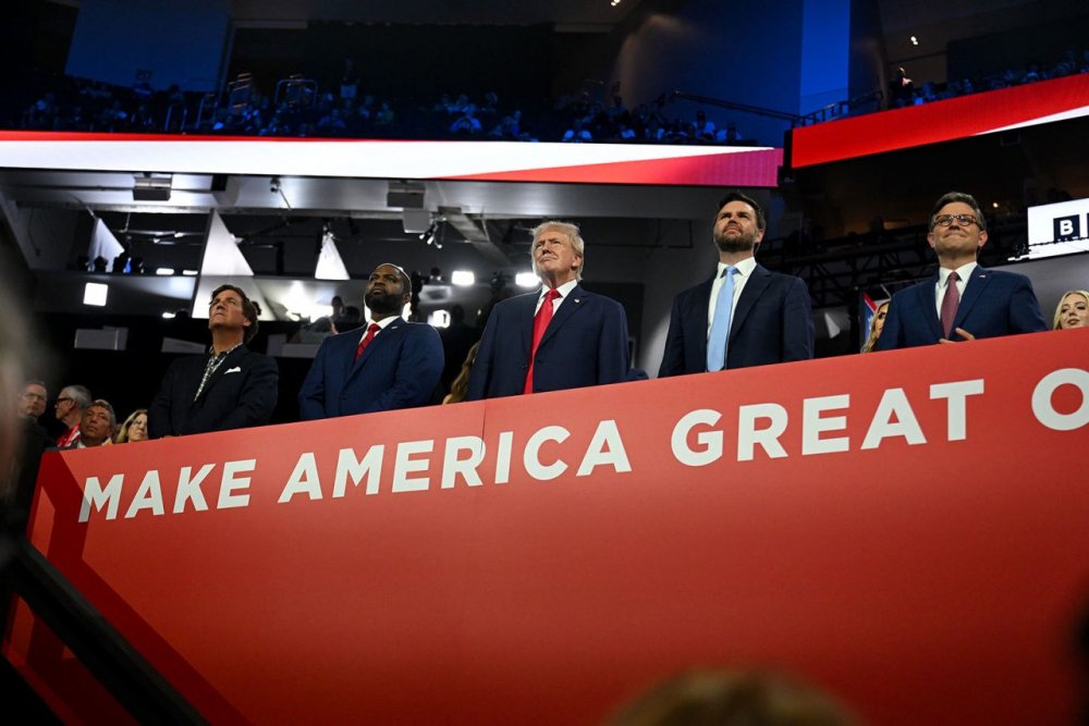Donald Trump Setelah Tragedi Penembakan