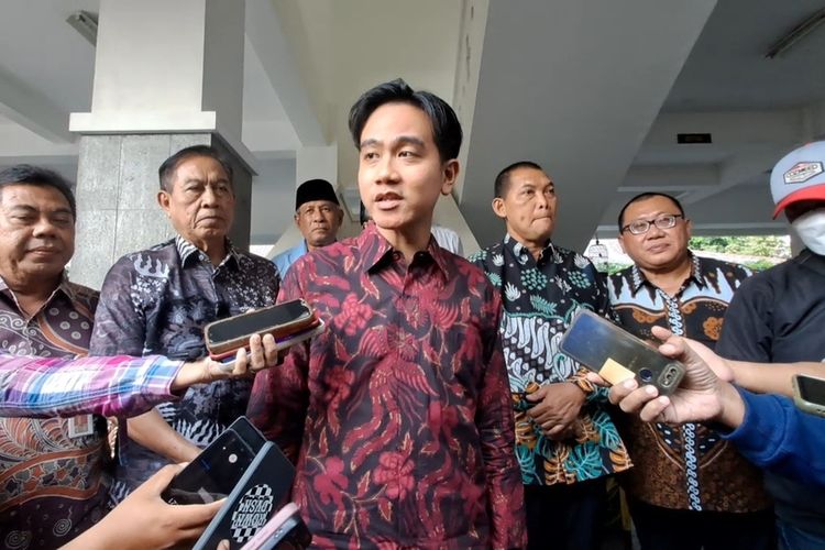 Gibran Resmi Mengundurkan Diri Sebagai Wali Kota Solo