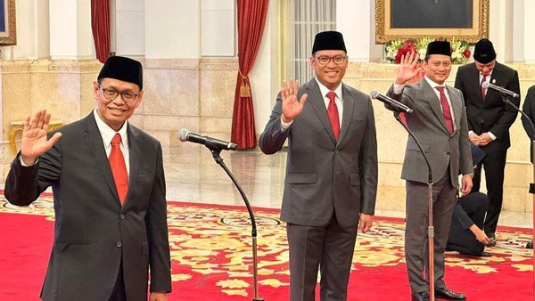Presiden Jokowi Melantik Orang Terdekatnya Prabowo Jadi Wakil Menteri
