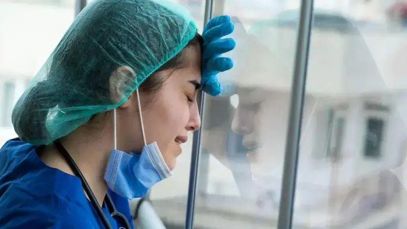 Kasus Dokter PPDS Undip, Monkeypox Penyakit Darurat Kesehatan Global, Jessica Kumala Wongso Bebas Dari Penjara, Design Baru Paspor Indonesia