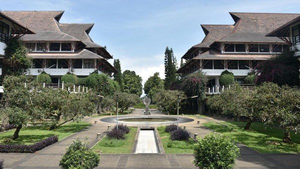 ITB : Mahasiswa Beasiswa Keringanan UKT WAJIB Kerja Part Time