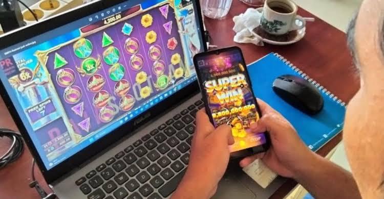 Ayah Jual Bayinya Untuk Judi Online, Korea Utara & Korea Selatan Memanas, Kasus Predator Anak di Panti Asuhan, Makanan Pedas Tergantung Dari Persepsi