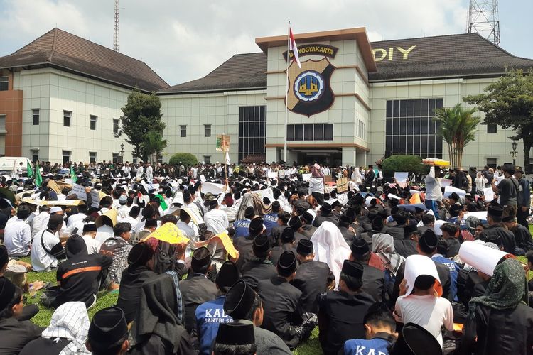 Penganiayaan & Penusukan di Yogyakarta