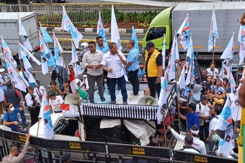 Masa Tuntut Pemungutan Suara Ulang Pilkada Jakarta 2024, Wacana Polri di Bawah Kementerian Dalam Negeri, Australia Jadi Target Pasar Narkoba Internasional