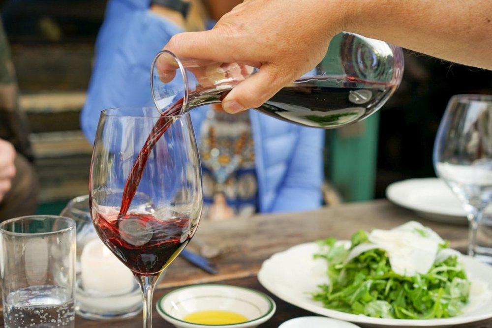 Konsumsi Wine Berlebihan Berbahaya Untuk Jantung