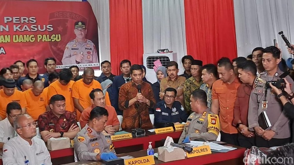 Percetakan Uang Palsu di Kampus UIN Alauddin Makassar, Penabrakan Massal di Tempat Umum Eropa, National Dashboard Indonesia, Jaga Imun Tubuh Selama Liburan