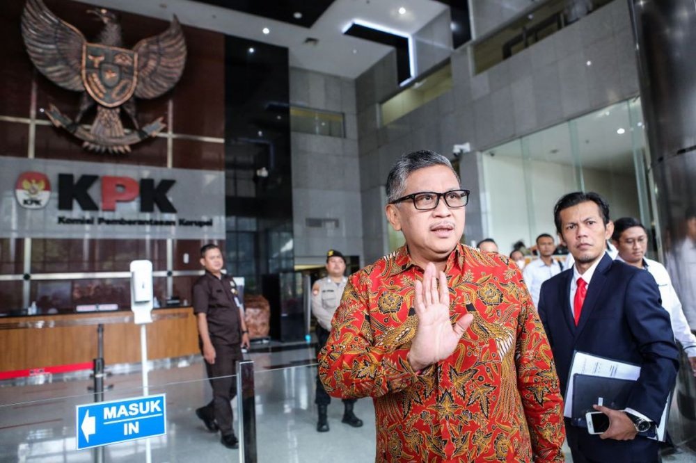 Hasto Kristiyanto Diperiksa KPK, 3 Orang Pelaku Pelecehan Turis Singapura di Bandung, Penembakan Bos Rental Mobil, Lelang Produk Tangkapan Laut