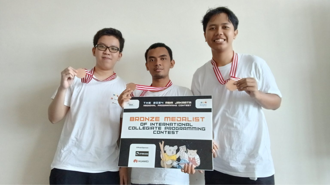 Jadi Jagoan pada Lomba Adu Cepat Pemrograman