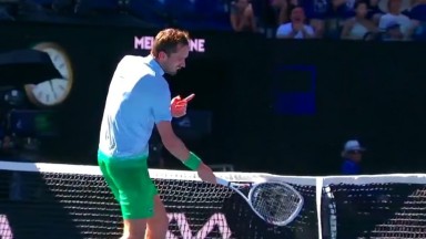 Daniil Medvedev Merusak Kamera Australia Open