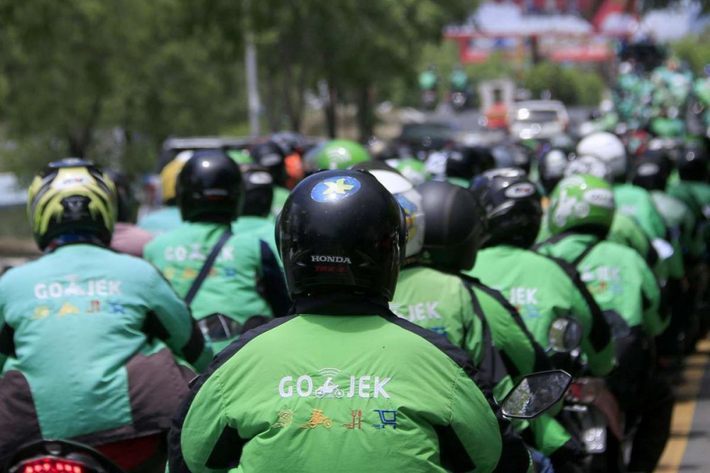 Demo Ojol Tuntut THR di Gedung Kemnaker