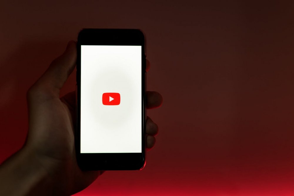 Konten Judi Online di Youtube