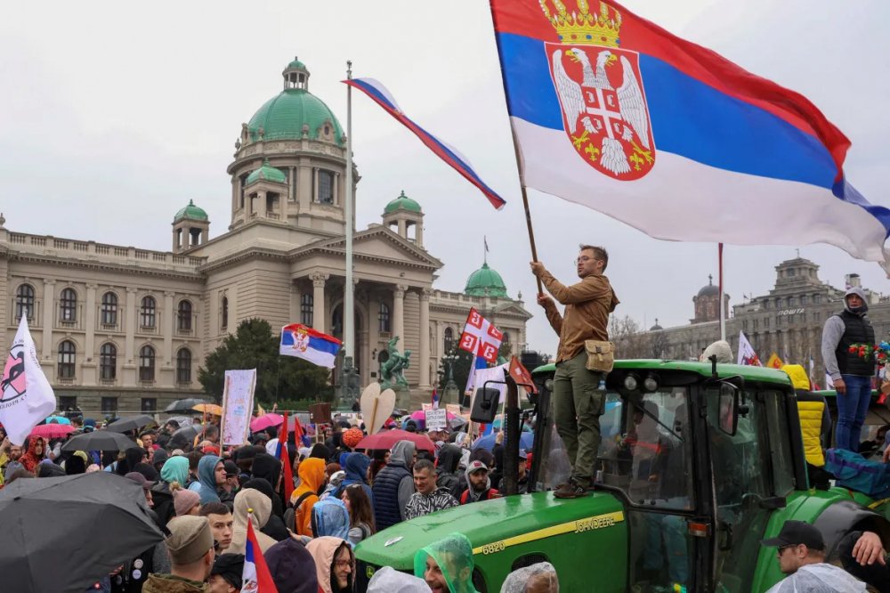 Unjuk Rasa Antipemerintah di Ibu kota Serbia