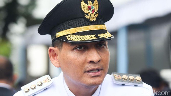 Kepala Daerah Libur Lebaran ke Luar Negeri